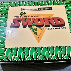 GEEKFUEL RARE POWER OF THE SWORD PHONE CHARGER